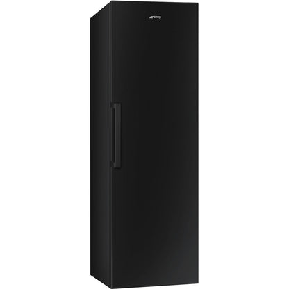 Freestanding fridge