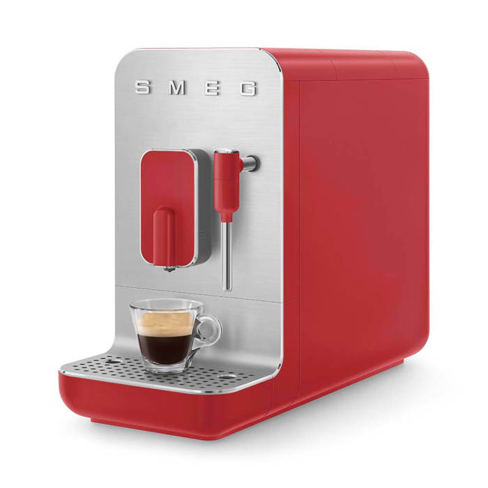 BCC02RDMUK Bean to Cup coffee machine Matte Red